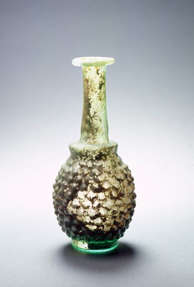 Frasco de uvas de vidrio, romano, probablemente hecho en Siria o Palestina, siglo III d.C. (vidrio) de Roman